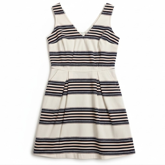 Dynamite Dresses & Skirts - Dynamite Ivory Coral Black Patterned Dress Small Structured Pockets